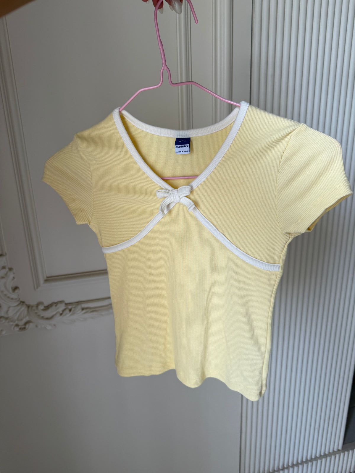 butter yellow top ♡