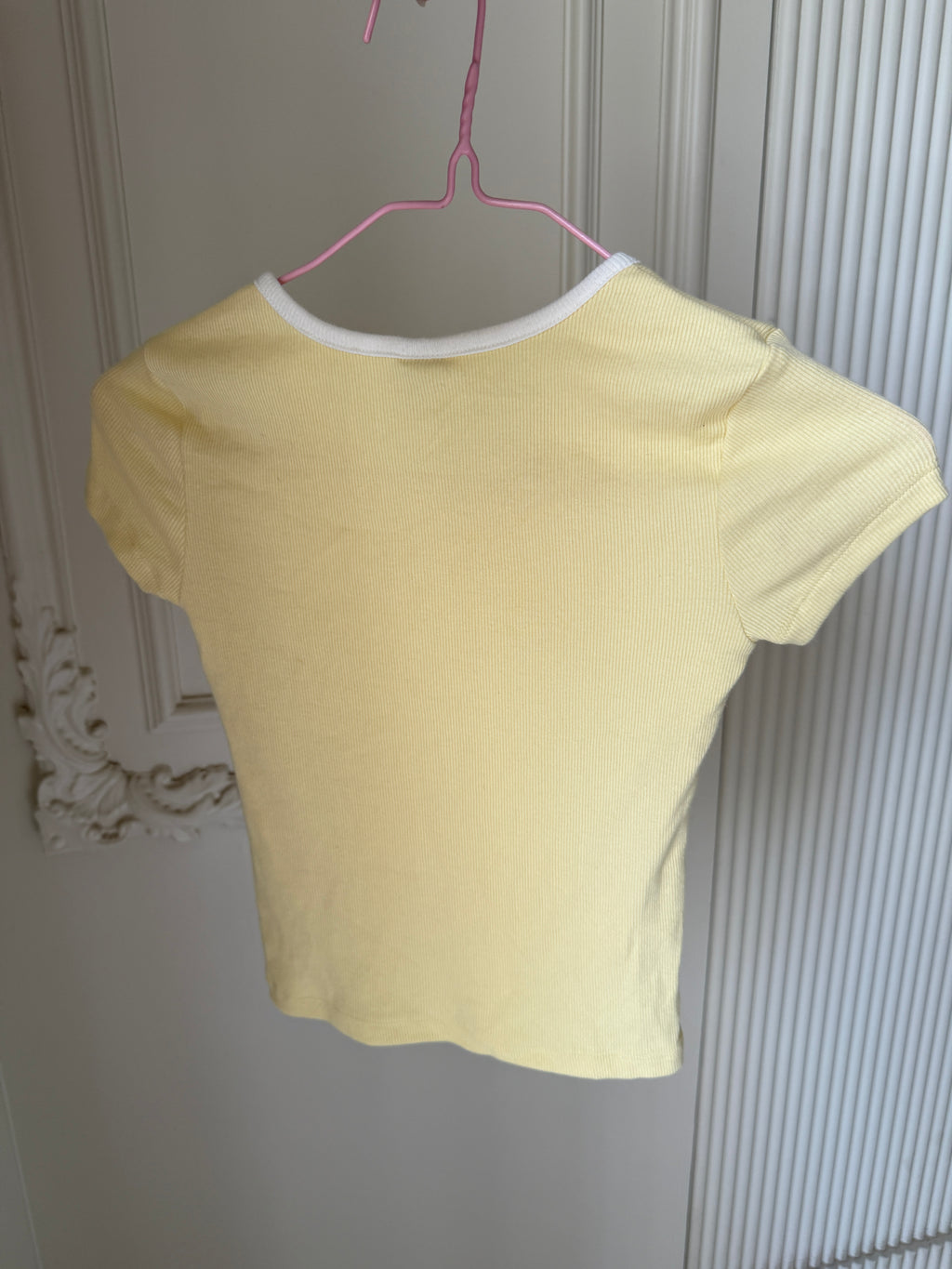 butter yellow top ♡